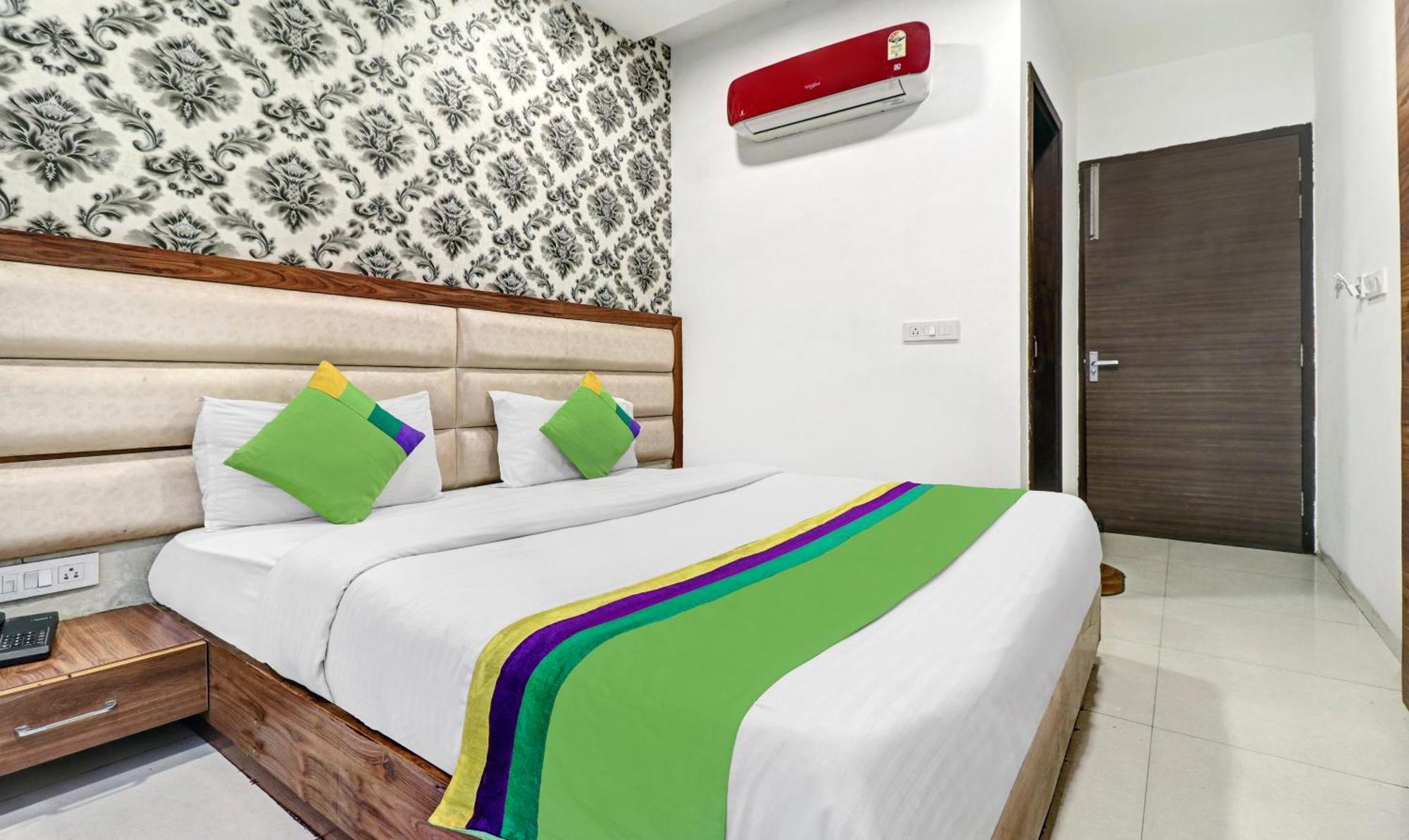 Itsy Hotels Unique - Near Railway Station Amritsar Eksteriør billede