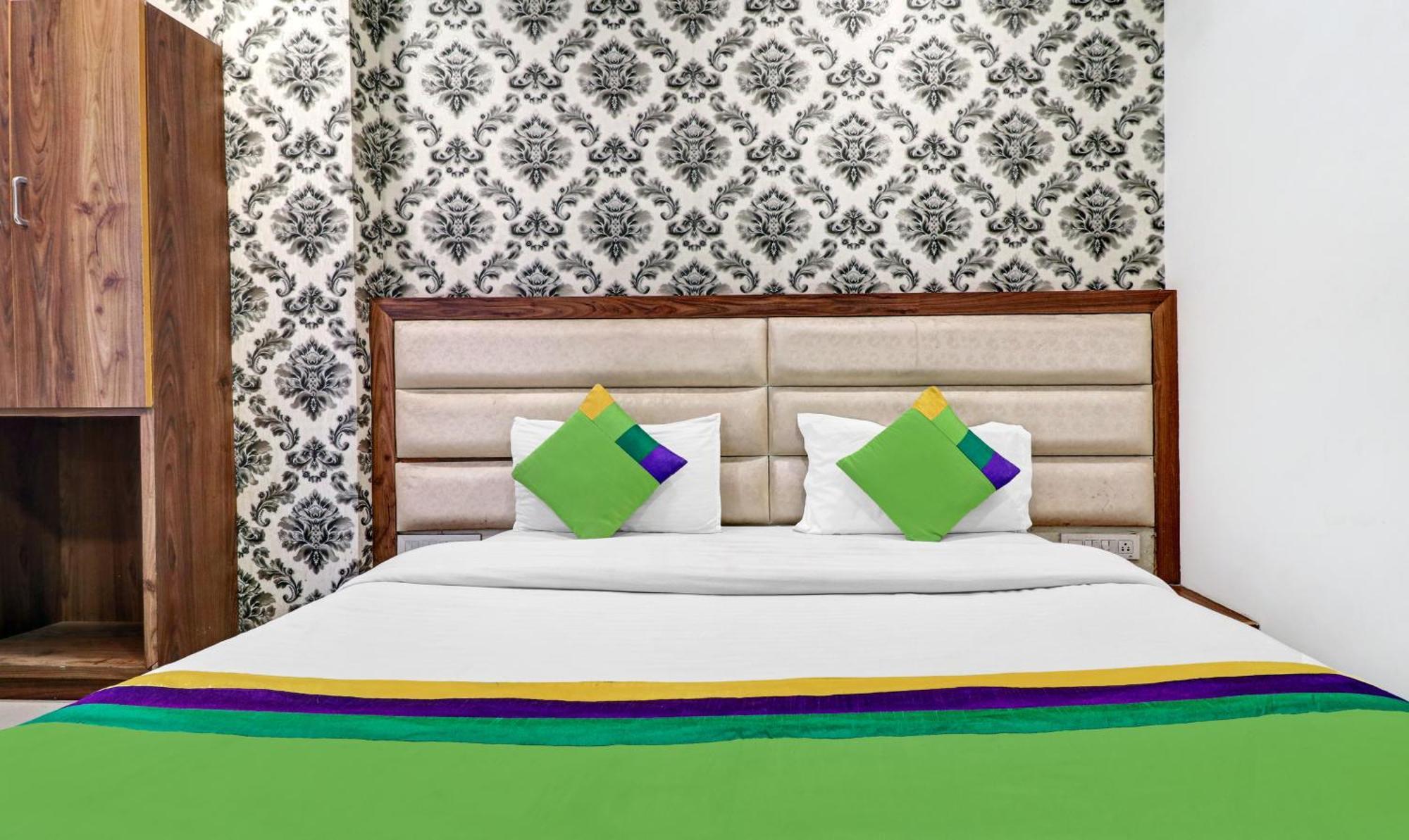 Itsy Hotels Unique - Near Railway Station Amritsar Eksteriør billede